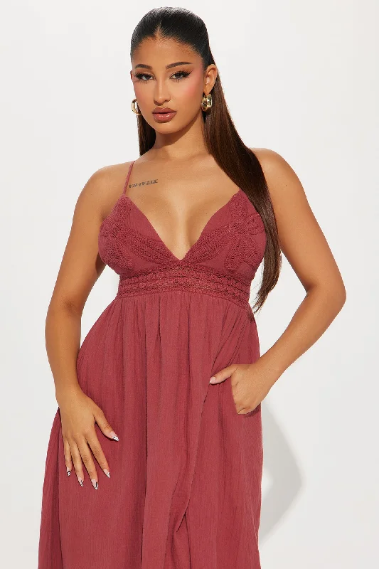 Beach Vacation Maxi Dress - Rust