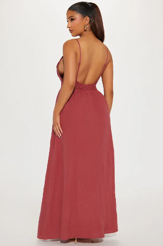 Beach Vacation Maxi Dress - Rust