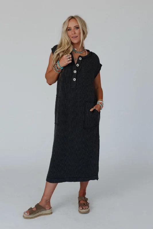 Madeline Textured Maxi Dress - Charcoal