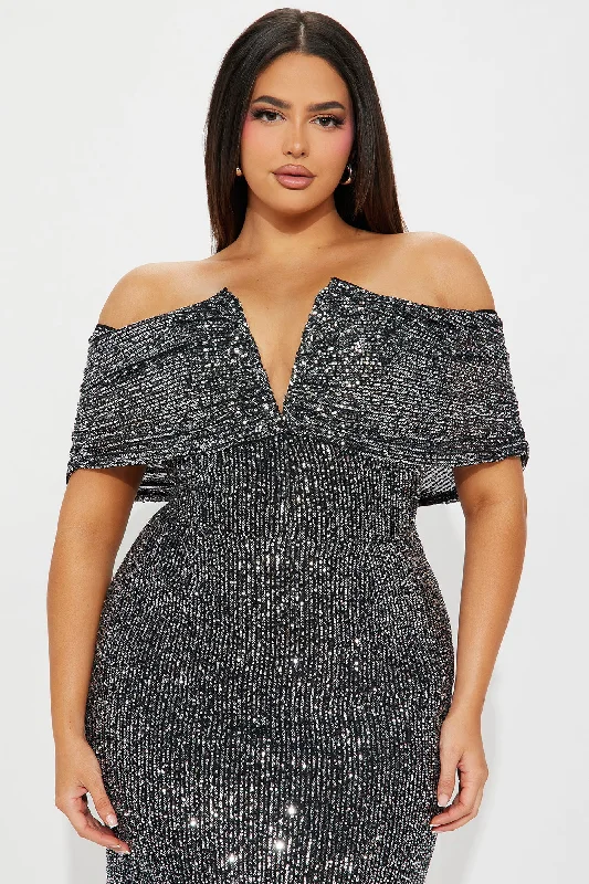 Ciara Sequin Maxi Dress - Black