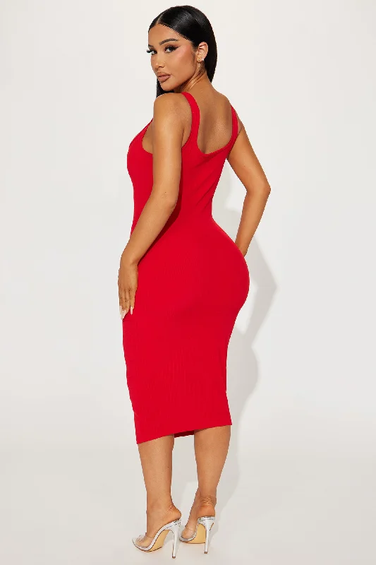 Gina Ribbed Midi Dress - Red