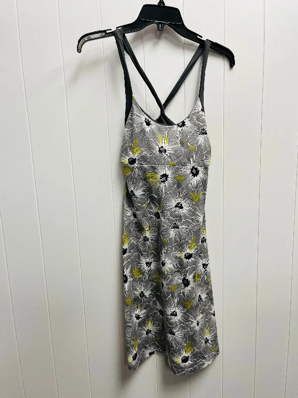 Grey & Yellow Dress Casual Short Patagonia, Size Xs