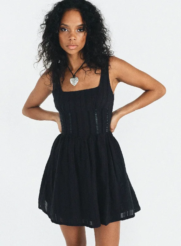 Lorinda Mini Dress Black