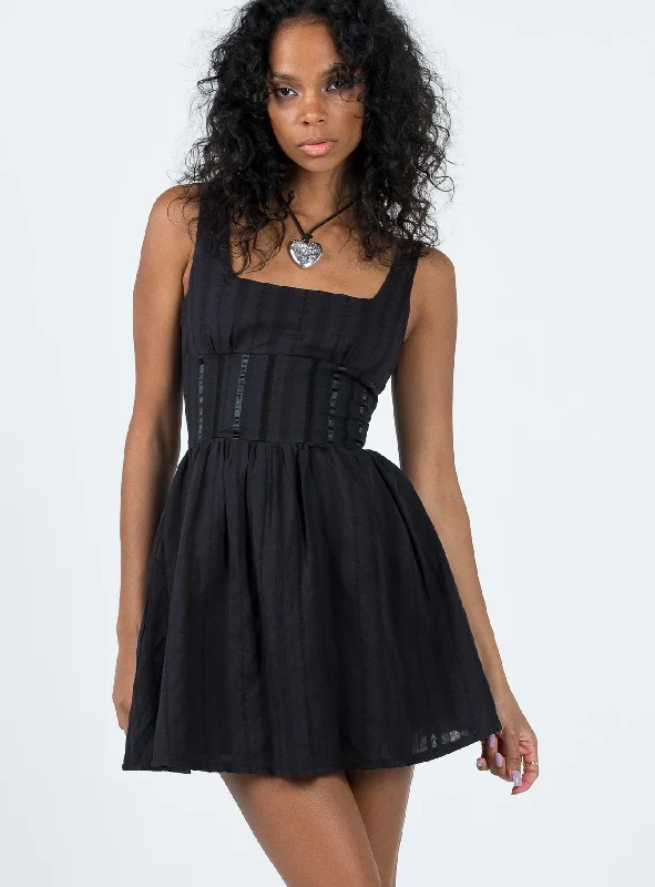 Lorinda Mini Dress Black