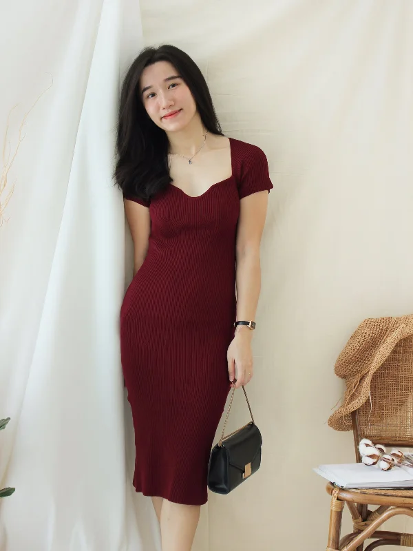 ROZEA KNIT SQUARE DRESS