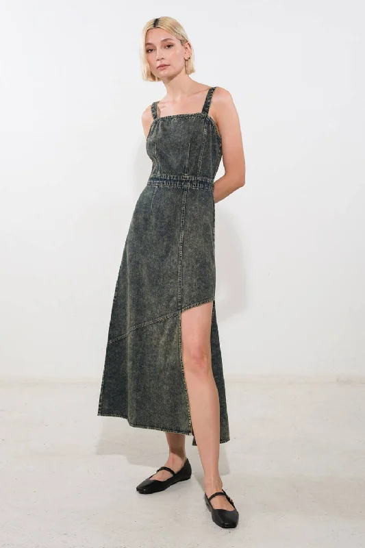 EXOTIC BREEZE DENIM MIDI DRESS