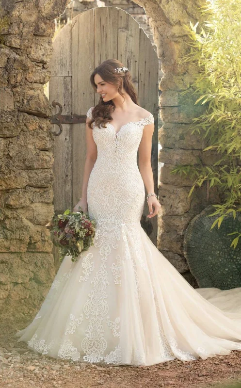 Essense of Australia D2434 Halter unclassified dresses